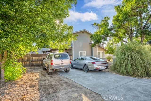 Detail Gallery Image 4 of 37 For 19300 Mountain Meadow, Hidden Valley Lake,  CA 95467 - 4 Beds | 2 Baths