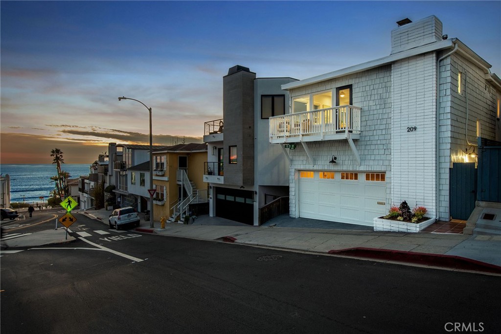 209 15th Street, Manhattan Beach, CA 90266