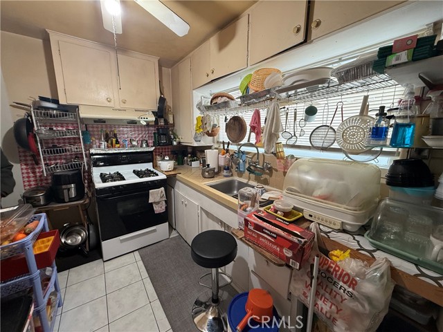 Image 3 of 10 For 3342 Lafayette Avenue