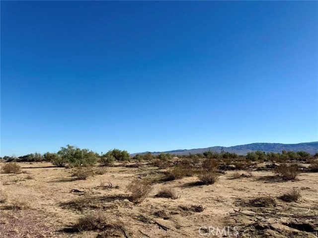 Detail Gallery Image 9 of 12 For 32467 Lakeview, Newberry Springs,  CA 92365 - – Beds | – Baths