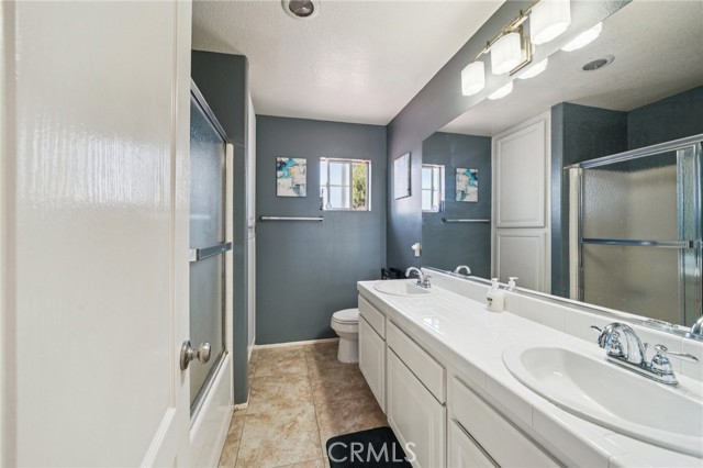 Detail Gallery Image 17 of 34 For 15780 Oliver St, Moreno Valley,  CA 92555 - 4 Beds | 3 Baths