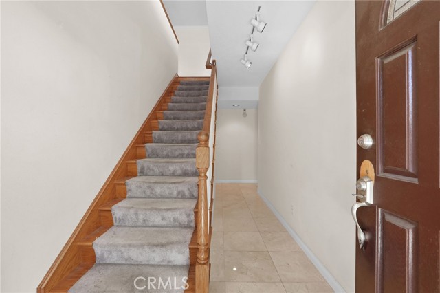 1078 W 10th Street, San Pedro CA: https://media.crmls.org/medias/052ced7b-cc87-40aa-870f-8fecf2d68913.jpg