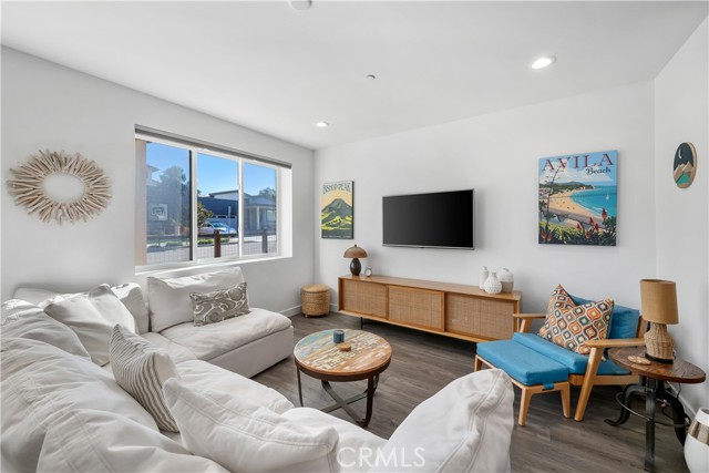 Detail Gallery Image 2 of 56 For 1459 Noveno Ave, San Luis Obispo,  CA 93401 - 3 Beds | 2/1 Baths