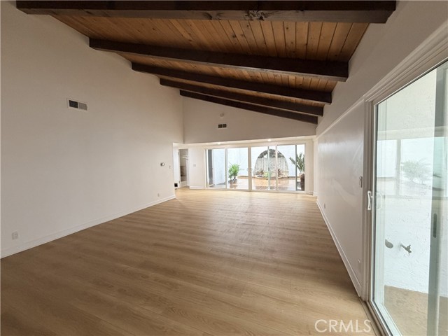 10470 Laramie photo 22