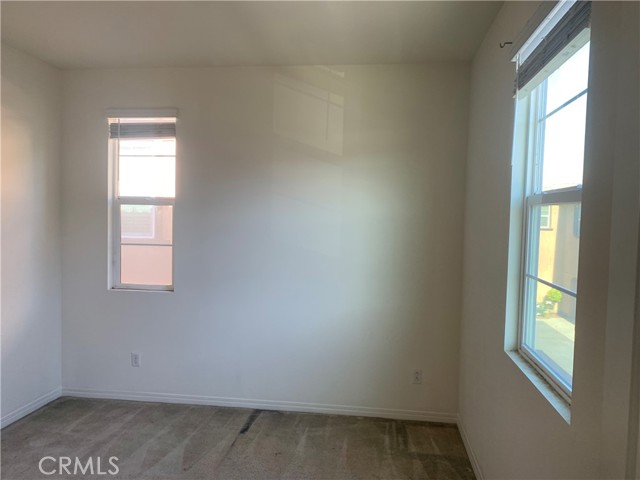 Detail Gallery Image 14 of 27 For 7135 Montecito Ln, Corona,  CA 92880 - 4 Beds | 3/1 Baths