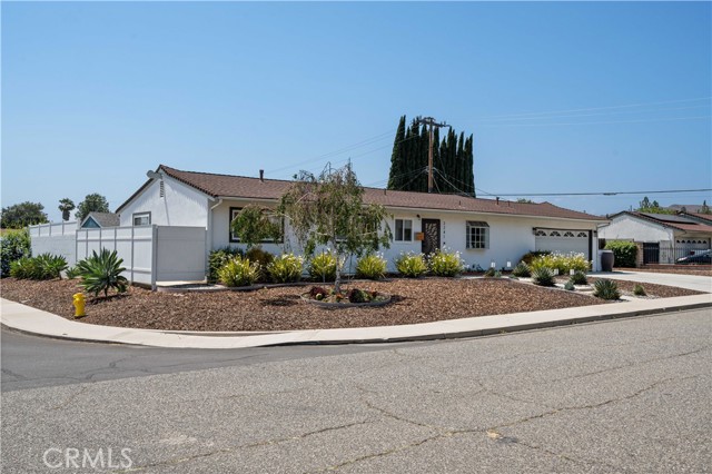 2241 Cordero Avenue, Simi Valley CA: https://media.crmls.org/medias/052deafb-e8f7-4fca-9eb2-41e8a4604e12.jpg