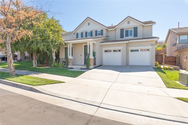 Detail Gallery Image 4 of 64 For 25079 Pine Mountain, Corona,  CA 92883 - 4 Beds | 3/1 Baths