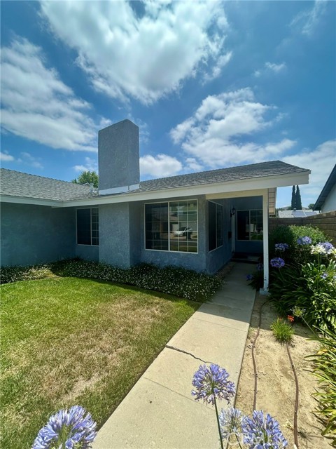 3964 Hibbert Court, Simi Valley CA: https://media.crmls.org/medias/052ef378-2322-4ad1-8713-5fc09e70b4f8.jpg