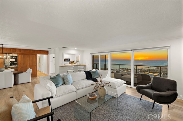 Detail Gallery Image 25 of 36 For 1651 Thurston Dr, Laguna Beach,  CA 92651 - 3 Beds | 3/1 Baths