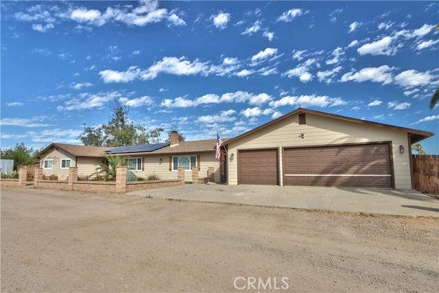 Detail Gallery Image 2 of 43 For 1409 Gerlar Ln, Ramona,  CA 92065 - 3 Beds | 2 Baths