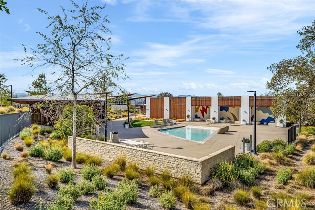 27216 Coyote Bush Court, Valencia CA: https://media.crmls.org/medias/053146a3-3612-4f5e-8d37-5b4a258c5c2e.jpg