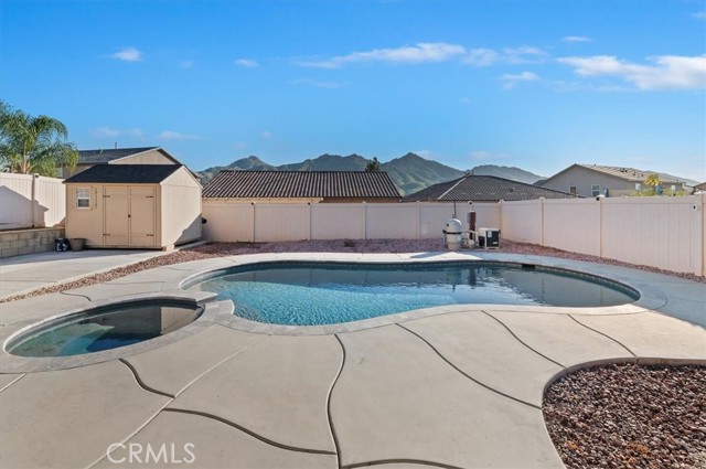 Detail Gallery Image 30 of 38 For 20583 Spring, Riverside,  CA 92507 - 5 Beds | 3/1 Baths