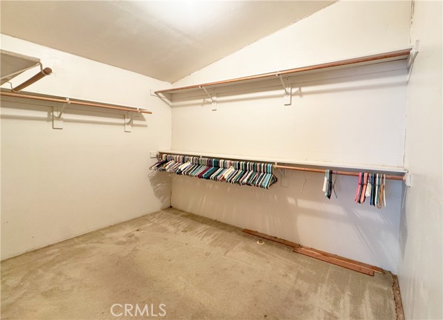 1041 Golden Gate Avenue, Dos Palos CA: https://media.crmls.org/medias/05322967-68ad-4eb0-a6cf-00ba376535cd.jpg