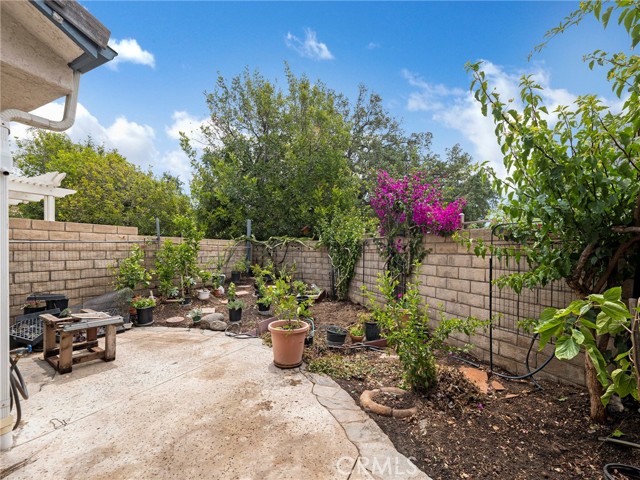 6004 Rothko Lane, Simi Valley CA: https://media.crmls.org/medias/053250b3-9831-4927-8cf2-11c983956c52.jpg