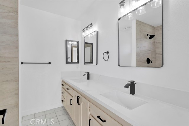 Detail Gallery Image 22 of 71 For 329 Lindero Rd, Pinon Hills,  CA 92372 - 7 Beds | 4 Baths