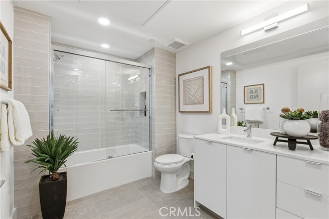 Detail Gallery Image 10 of 12 For 12078 Guerin St #201,  Studio City,  CA 91604 - 2 Beds | 2 Baths