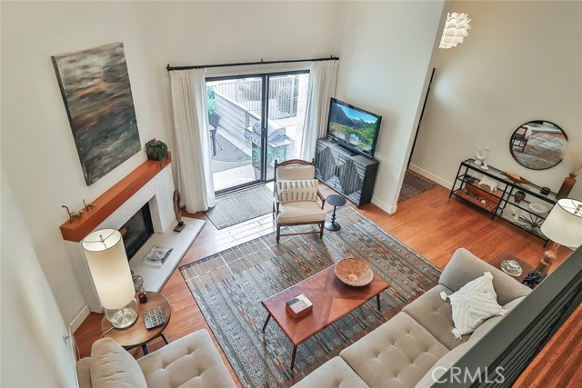21025 Lemarsh Street, Chatsworth CA: https://media.crmls.org/medias/053472f6-a9a6-4ef7-9ee4-8da13005e987.jpg