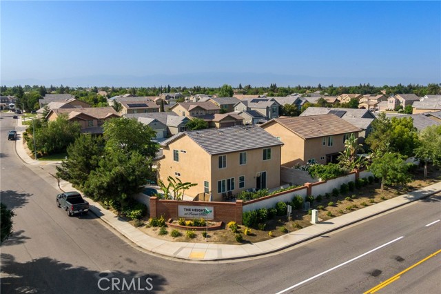12200 White Rapids Way, Bakersfield CA: https://media.crmls.org/medias/0536913a-0455-4a6f-aac6-ebfa89316259.jpg