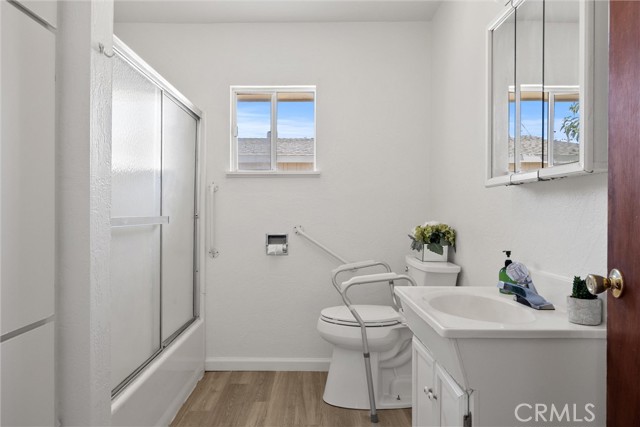 Detail Gallery Image 12 of 19 For 305 5th St, Corning,  CA 96021 - 3 Beds | 1 Baths
