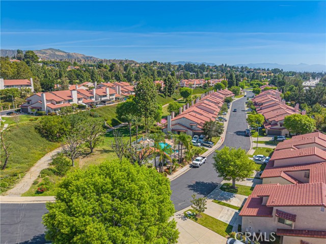 Detail Gallery Image 35 of 42 For 19210 Lahey St #2,  Porter Ranch,  CA 91326 - 3 Beds | 2/1 Baths