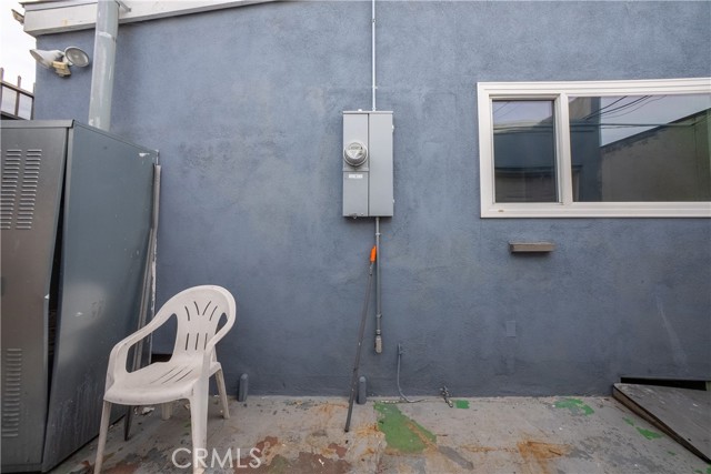 Detail Gallery Image 39 of 41 For 5709 E Beverly Bld, Los Angeles,  CA 90022 - 4 Beds | 2 Baths