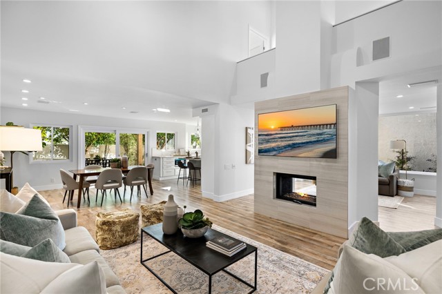 27 Palm Beach Court, Dana Point CA: https://media.crmls.org/medias/0539112e-e201-40d5-837f-e91668acc4f1.jpg