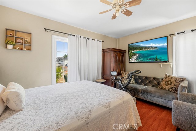 8054 Rhodes Avenue, North Hollywood CA: https://media.crmls.org/medias/05399e90-ca2e-4d10-be94-fa178a4686d5.jpg