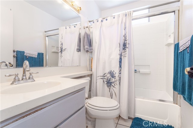 Detail Gallery Image 12 of 18 For 11150 Glenoaks #160,  Pacoima,  CA 91331 - 3 Beds | 2 Baths