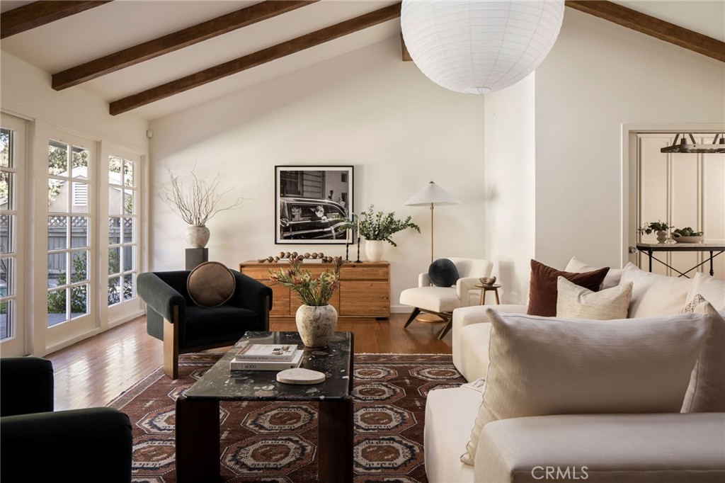 10225 Valley Spring Ln