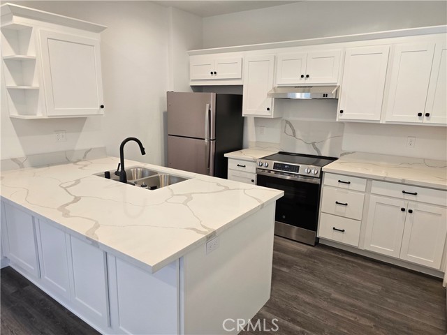 Detail Gallery Image 5 of 18 For 5967 Bagley Ave #2,  Twentynine Palms,  CA 92277 - 2 Beds | 2 Baths