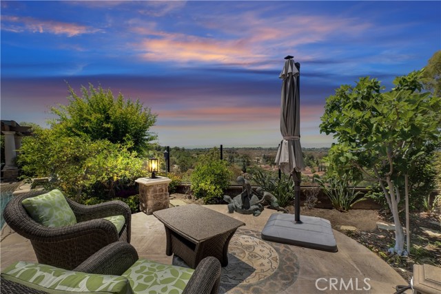25 Village Way, Irvine CA: https://media.crmls.org/medias/053bac43-490e-4edb-ab7f-39de626f0ce4.jpg