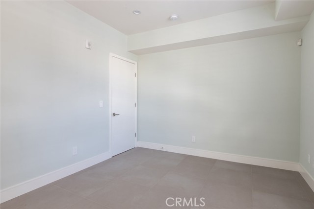 Detail Gallery Image 15 of 21 For 2225 Mira Vista Ave #206,  Montrose,  CA 91020 - 3 Beds | 2 Baths