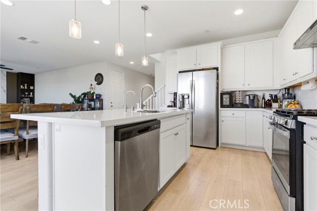 Detail Gallery Image 6 of 44 For 11547 Bing, Beaumont,  CA 92223 - 4 Beds | 4 Baths