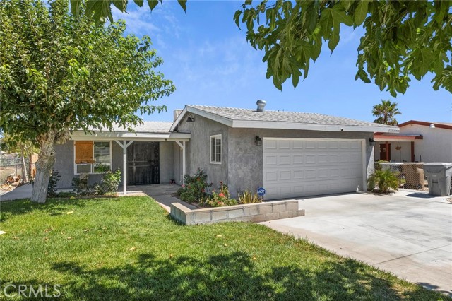 Detail Gallery Image 2 of 37 For 16472 Vine St, Hesperia,  CA 92345 - 2 Beds | 1 Baths