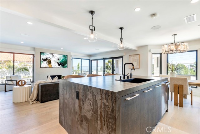 Detail Gallery Image 12 of 40 For 38 Drakes Bay Dr, Corona Del Mar,  CA 92625 - 5 Beds | 4/1 Baths