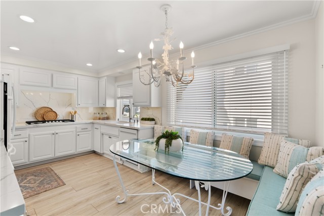 23326 Elm Avenue, Torrance CA: https://media.crmls.org/medias/05401a67-db3c-49cf-9974-630f61cfd288.jpg