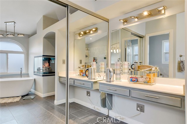 5561 Western Avenue, San Bernardino CA: https://media.crmls.org/medias/0540d09e-4e13-4c7a-9486-9a7521a8b25c.jpg