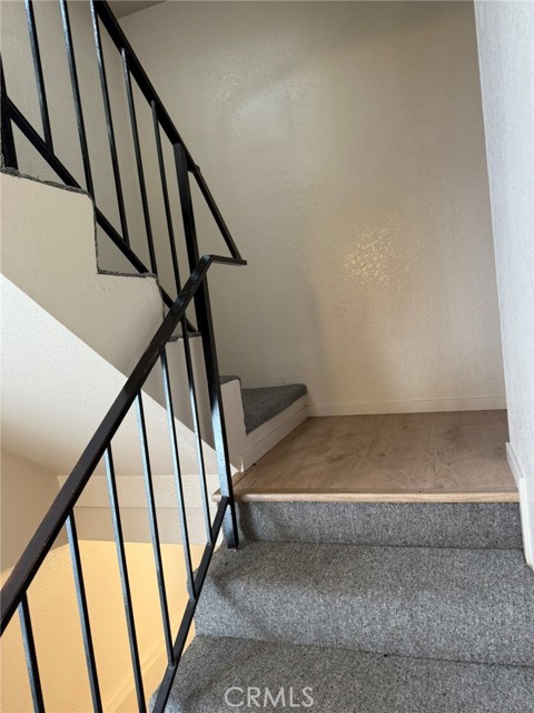 Detail Gallery Image 6 of 12 For 1067 252nd St #7,  Harbor City,  CA 90710 - 3 Beds | 2/1 Baths