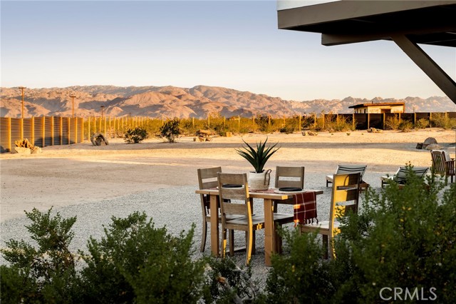 70315 Indian Trail, 29 Palms CA: https://media.crmls.org/medias/0541394f-a6a0-4806-93f6-015688743f89.jpg