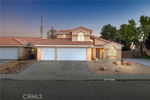 Detail Gallery Image 1 of 1 For 4064 Citation Way, Rosamond,  CA 93560 - 4 Beds | 3 Baths