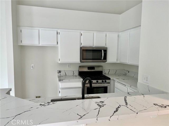 Detail Gallery Image 1 of 9 For 26492 Las Palmas #6,  Laguna Hills,  CA 92656 - 2 Beds | 1 Baths