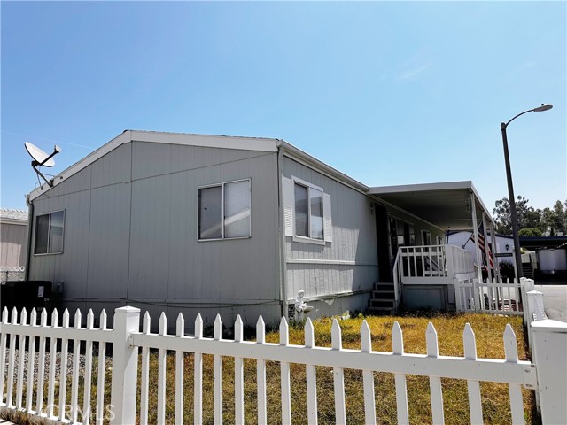 2140 Mentone Boulevard, Mentone CA: https://media.crmls.org/medias/05420de1-04bd-49e1-8fe8-f07b51464856.jpg
