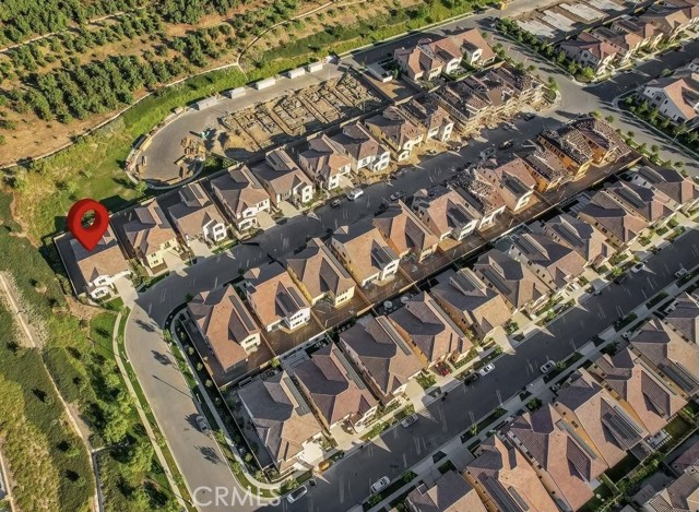 100 Bozeman, Irvine CA: https://media.crmls.org/medias/05424865-a96a-4075-a397-e3fe54413030.jpg