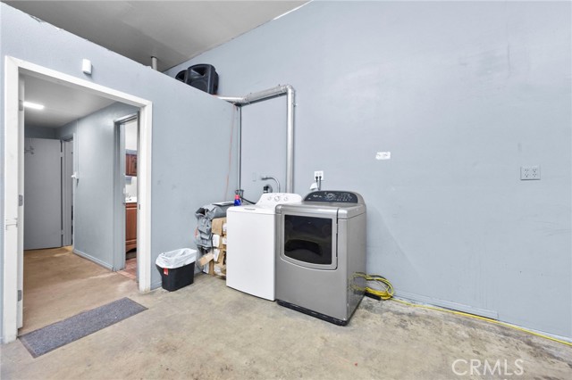 Image 25 of 54 For 1033 3rd Street