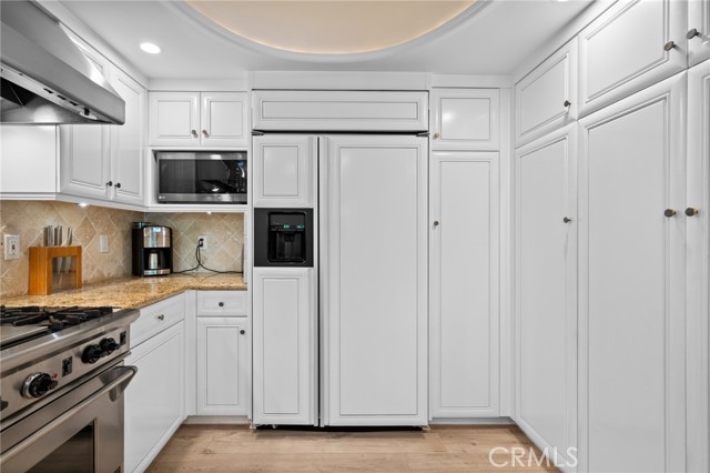 Detail Gallery Image 16 of 50 For 23 Santa Rosa Ct, Manhattan Beach,  CA 90266 - 3 Beds | 2/1 Baths