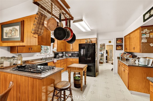7012 State Hwy 32, Orland CA: https://media.crmls.org/medias/05436726-af86-4a7b-aa64-28e8f14bb557.jpg