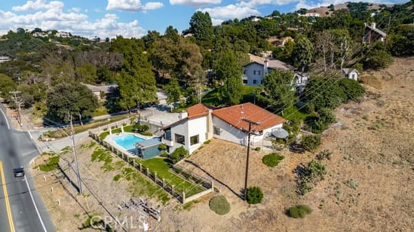 Detail Gallery Image 10 of 70 For 16132 Valley Springs Rd, Chino Hills,  CA 91709 - 5 Beds | 3/1 Baths