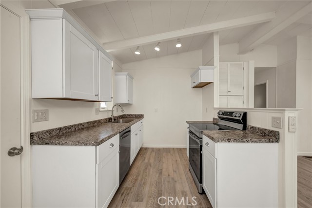 Detail Gallery Image 7 of 26 For 12773 Island Cir, Clearlake Oaks,  CA 95423 - 3 Beds | 1/1 Baths