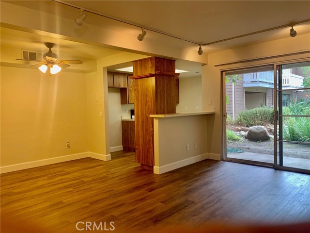 12555 Euclid Street, Garden Grove CA: https://media.crmls.org/medias/054437d6-670a-46fa-a8a0-d86af14acbe4.jpg