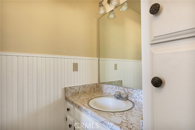 Detail Gallery Image 18 of 25 For 2560 Oak Dr, Running Springs,  CA 92382 - 3 Beds | 2 Baths